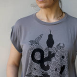 Art Nouveau Black Snake Women's Loose Fit Muscle Tee Gray