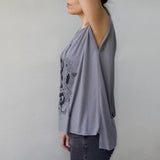 Art Nouveau Black Snake Women's Loose Fit Muscle Tee Gray