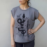 Art Nouveau Black Snake Women's Loose Fit Muscle Tee Gray